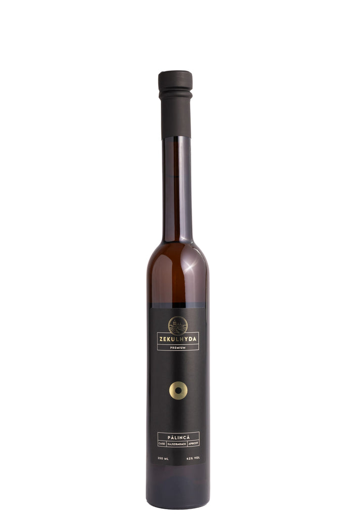 Pălincă de caise