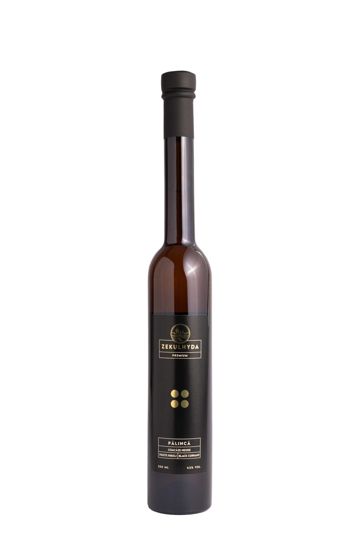 Pălincă de Coacăze Negre